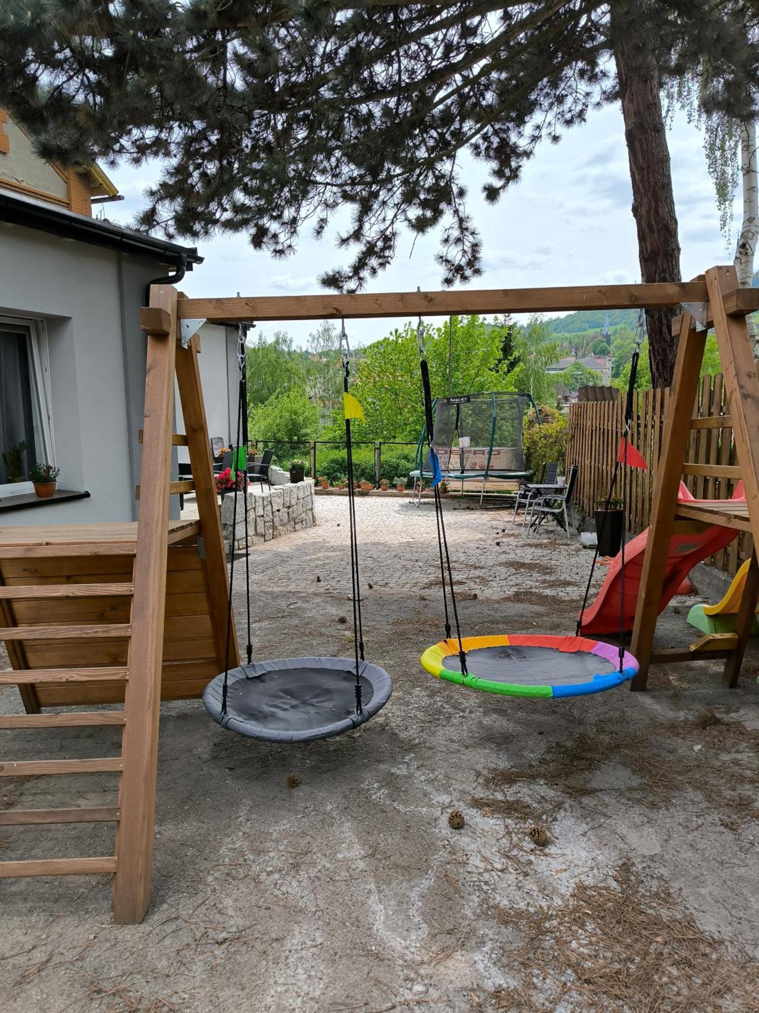 Dawna Mleczarnia Apartamenty Sosnowy Nowa Ruda Buitenkant foto
